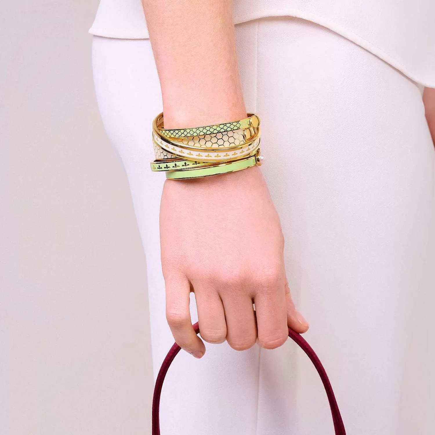 Halcyon Days Skinny Bee Cream & Gold Enamel Bangle | Outlet