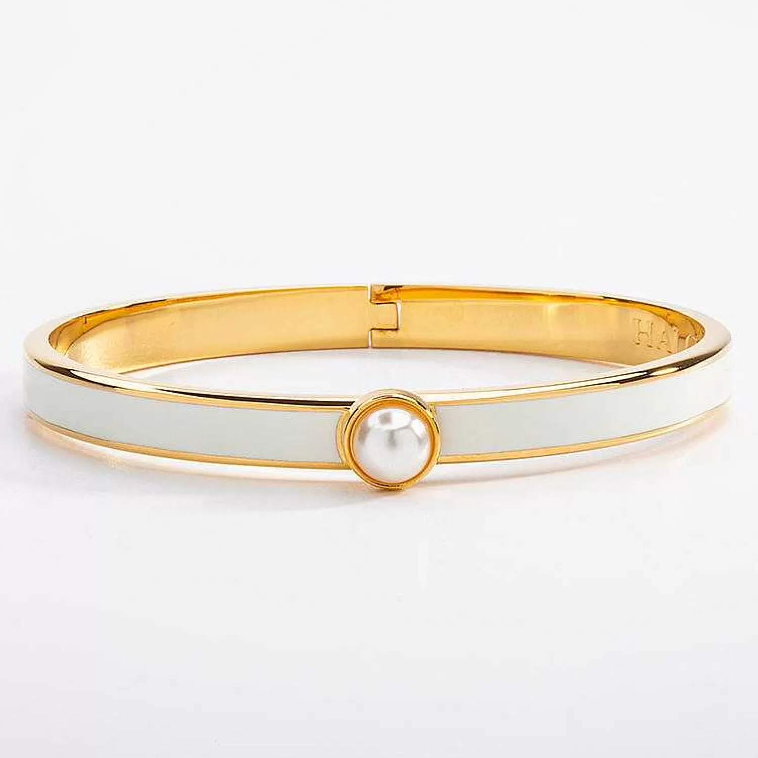 Halcyon Days Skinny Cabochon Pearl Cream & Gold Bangle | Outlet