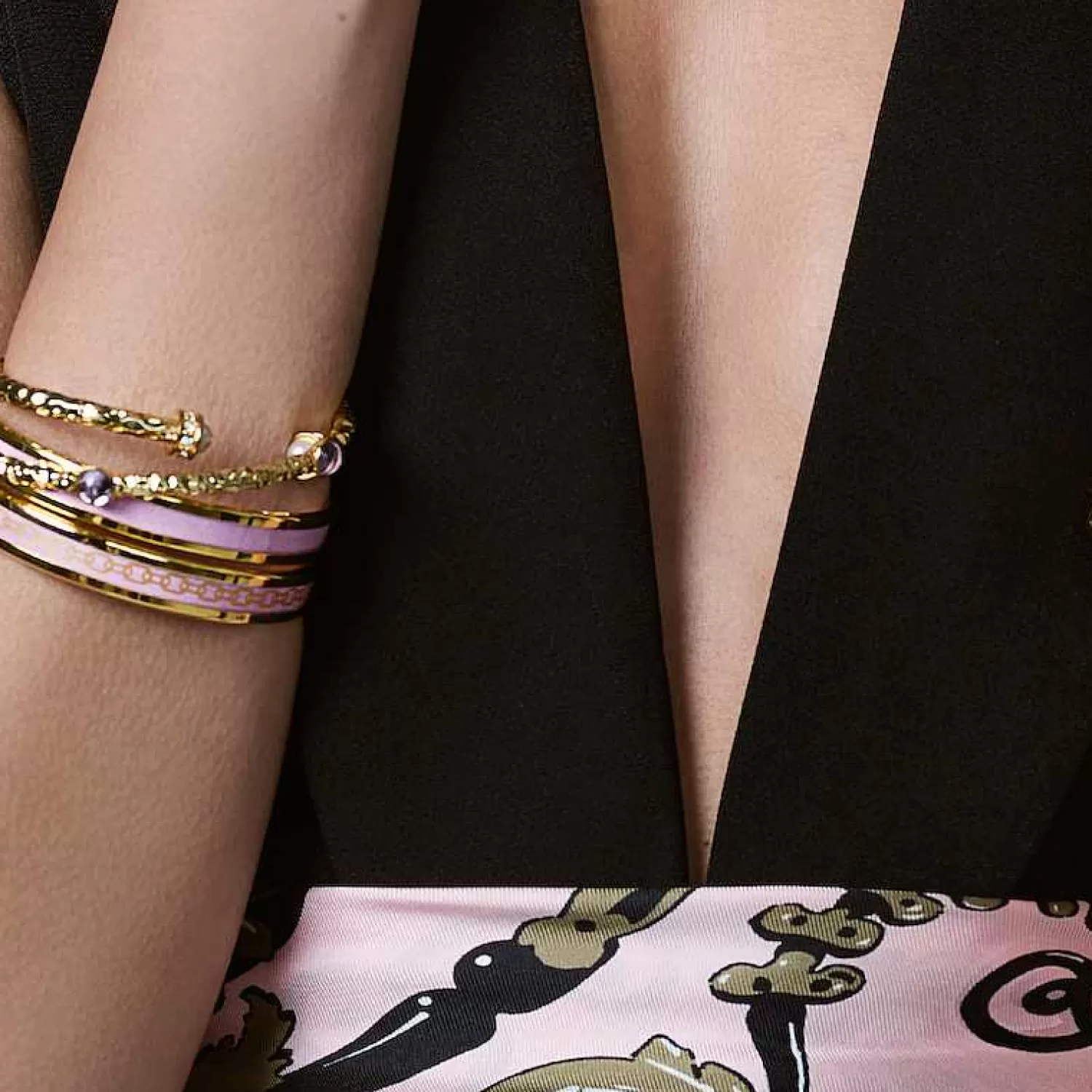 Halcyon Days Skinny Chain Pale Pink & Gold Enamel Bangle | Cheap
